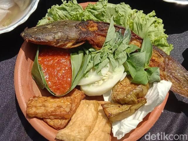 Pecel Lele, Masakan Kali Lima Rasa Luar Biasa!