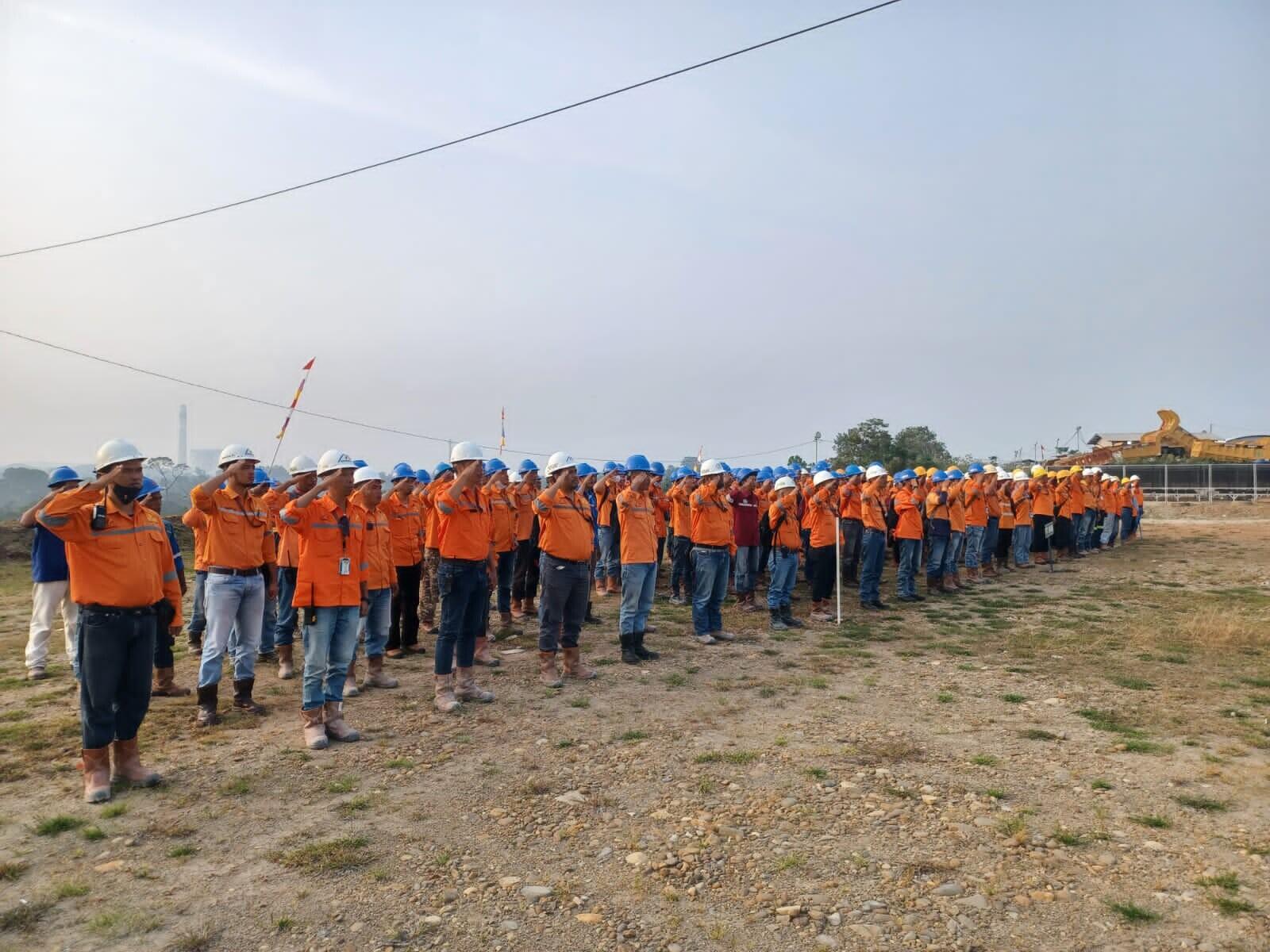 Maknai Perayaan HUT RI ke-78 dengan Upacara dan Penanaman Pohon oleh PTBAS