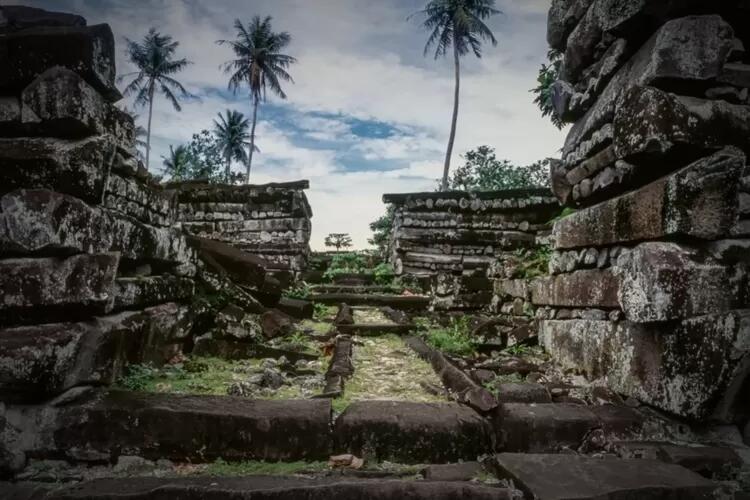 Bukti Jika Raksasa Itu Ada, Situs Megalitik Nan Madol Tuai Kontroversi Para Peneliti