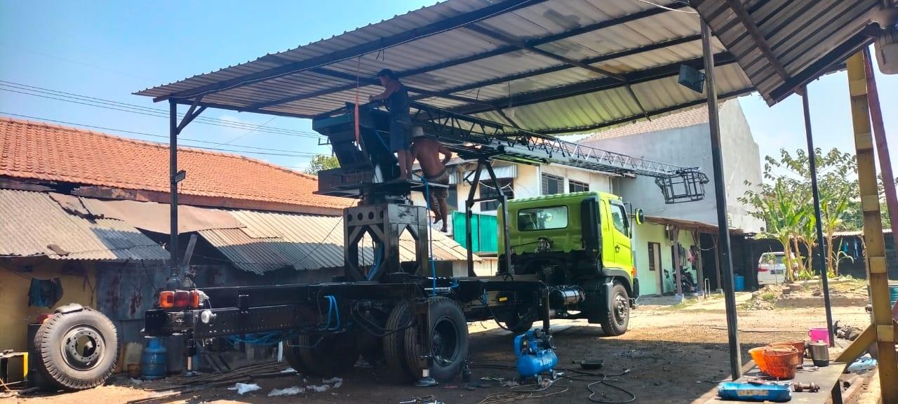 Sewa HariannTMC - Truck Crane