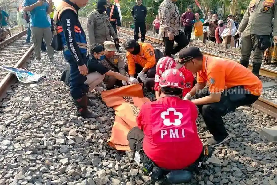 KA Pandalungan Sambar Bocah SD Hendak Berangkat Sekolah di Surabaya