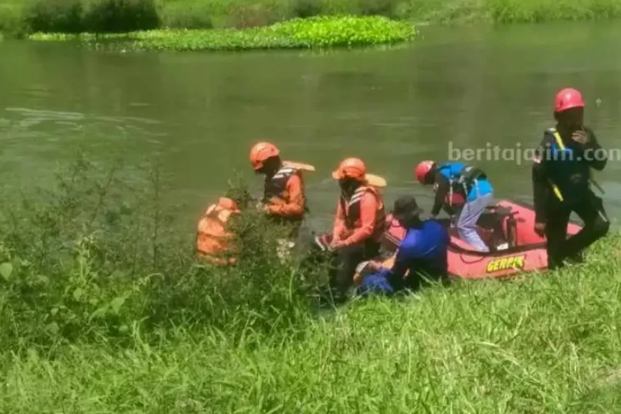Asyik Bermain di Sungai Bersama 2 Rekannya, Bocah Asal Wringinanom Gresik Tenggelam