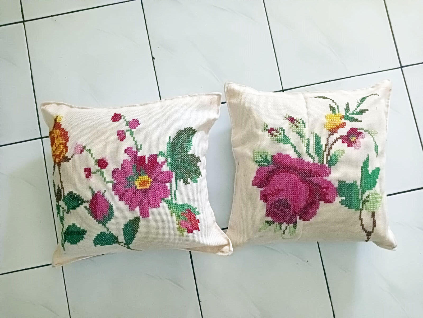 (On Request) Sarung Bantal utk Sofa &amp; Taplak utk Furniture Buatan HomeMade Euy..!