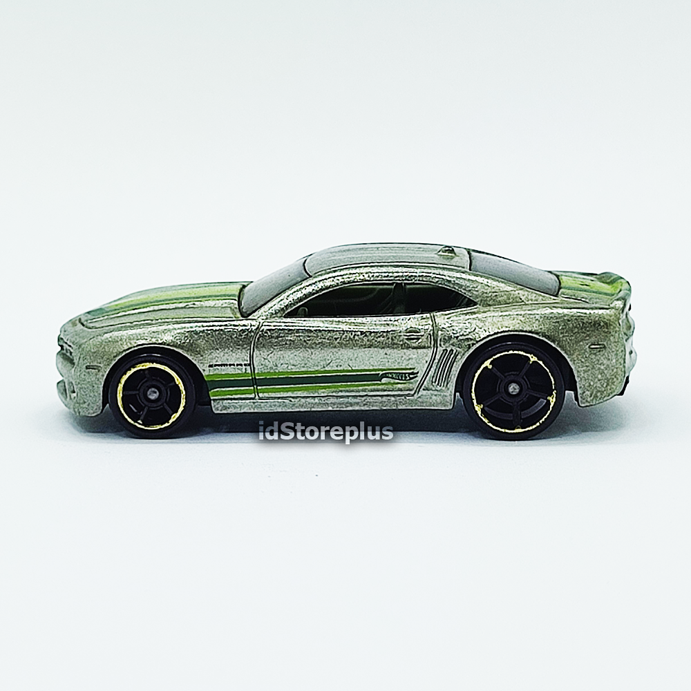 Mainan Mobil Hot Wheels '10 Camaro SS HW Showroom Then and Now 226/250 ZAMAC