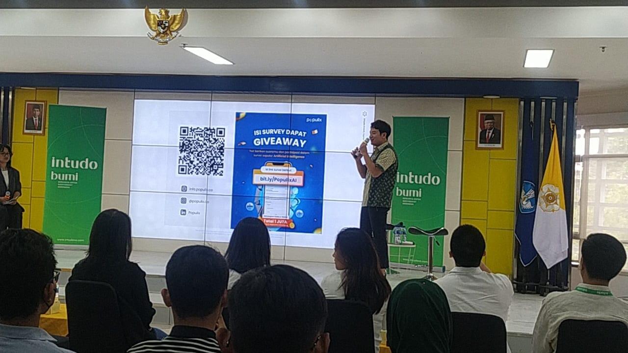 Digitalk : "Memahami Peluang dan Dinamika Industri Start-up" - CfDS UGM