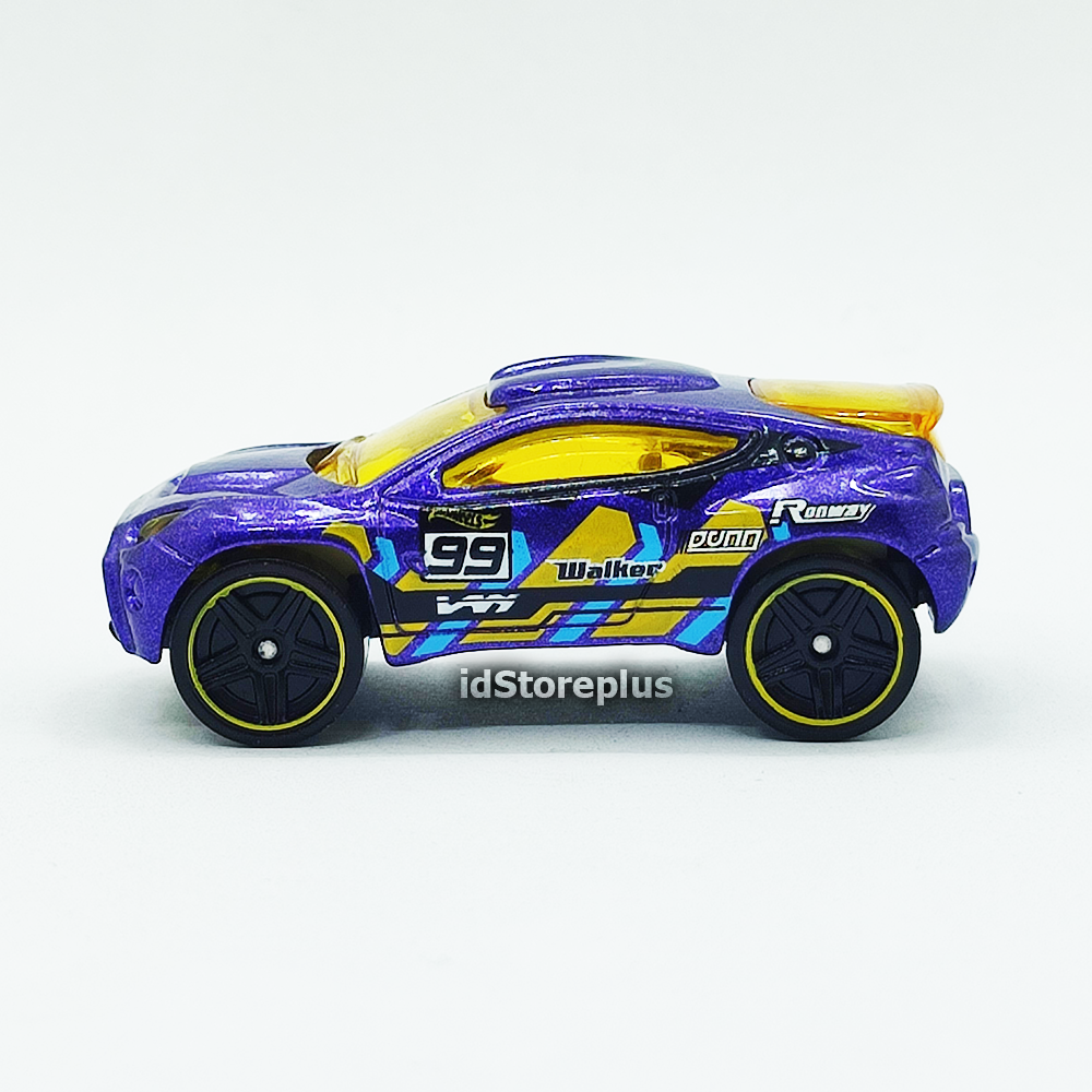 Koleksi Hot Wheels 2015 TOYOTA RSC Purple Thrill Racers 5-Pack Mainan Mobil