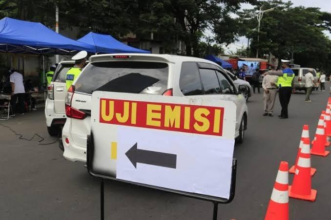 Bayar Pajak Kendaraan Harus Ada Surat Lolos Uji Emisi, Apa Gak Bikin Pungli Tuh?