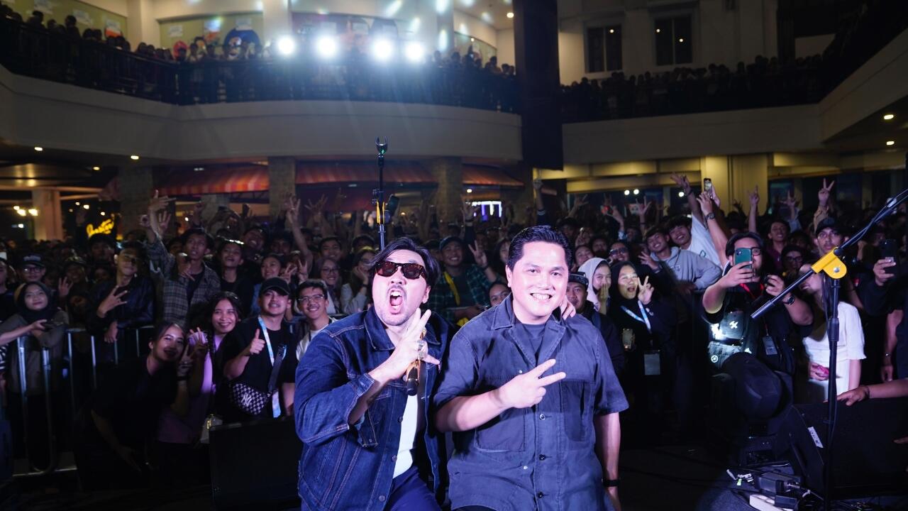 Gelaran Fandom Super Land Pecah !! David Bayu dan Erick Thohir Semarakkan Acara