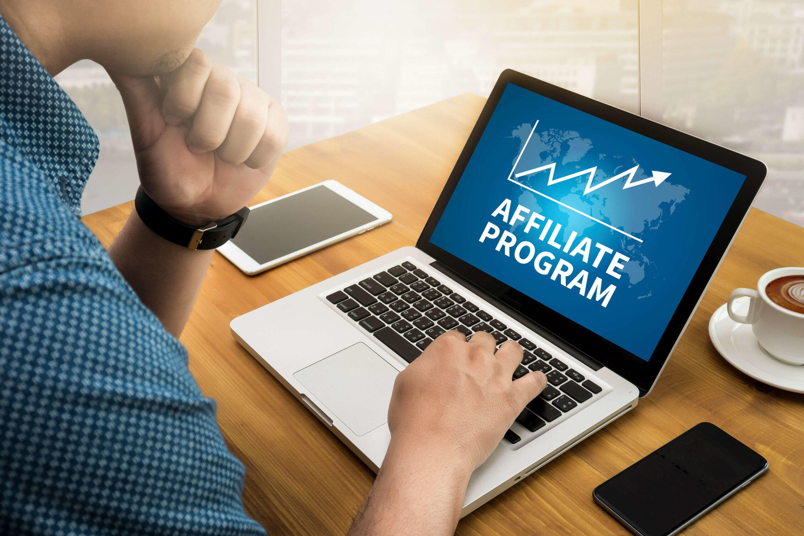 Menjadi Mitra Bisnis yang Sukses dengan Program Afiliasi
