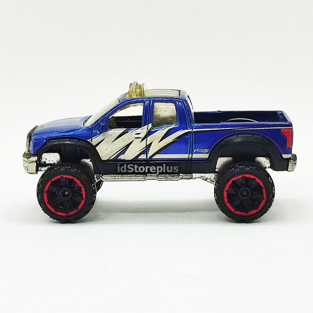 Hot Wheels '10 Toyota Tundra Metallic Blue HW Off-Road HW Hot Trucks 131/250