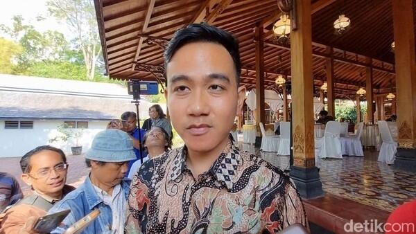 Gibran Tepis Kaesang Minta Restu Jokowi Gabung PSI