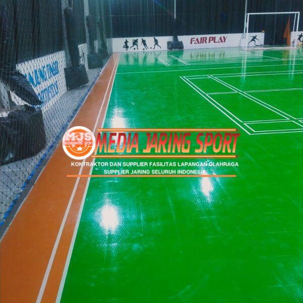 Pembuatan lapangan futsal interlock dengan ukuran 15 x 25 meter