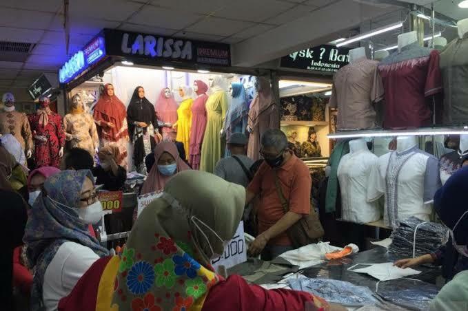 Kemenangan untuk Pedagang Pasar Tanah Abang! TikTok Shop Resmi Dilarang Jokowi!