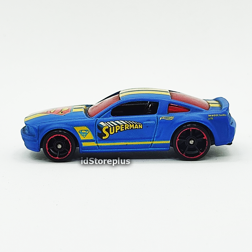 Diecast Mobil Hot Wheels 2005 Ford Mustang GT Superman 3/7