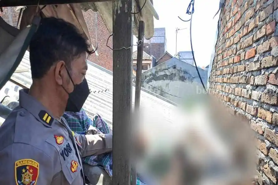 Kakek di Kapas Madya Surabaya Ditemukan Meninggal di Atap Rumah