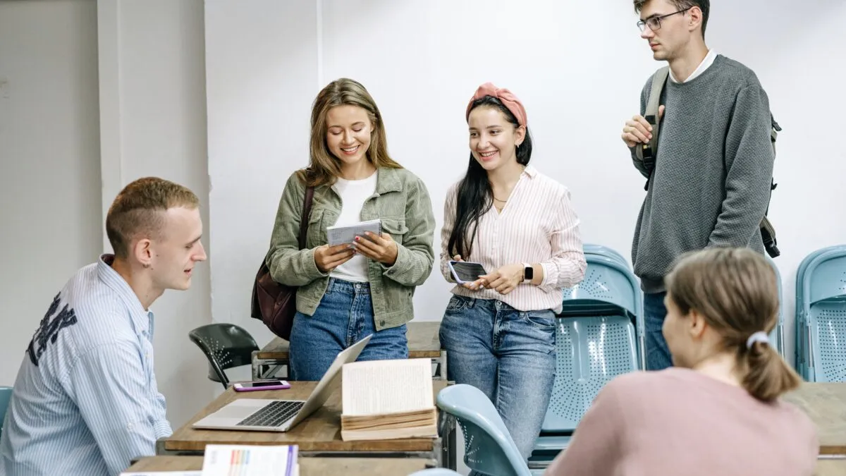 Cerdas Memanfaatkan Uang: 10 Tips Keuangan Terbaik untuk Mahasiswa