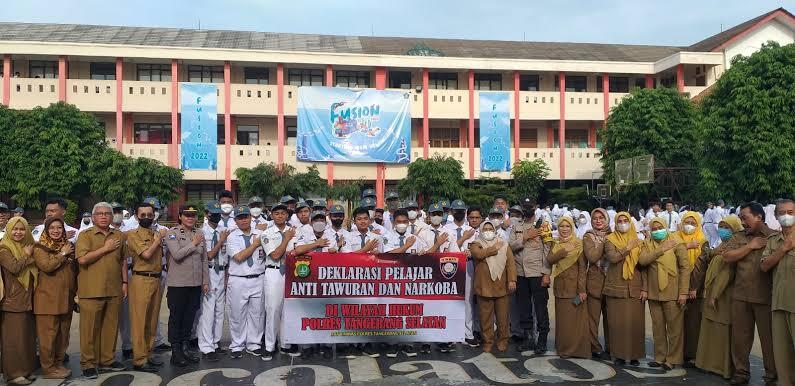 Police Go To School Program Polsek Pondok Aren dan Polres Tangsel! Cegah Bullying?
