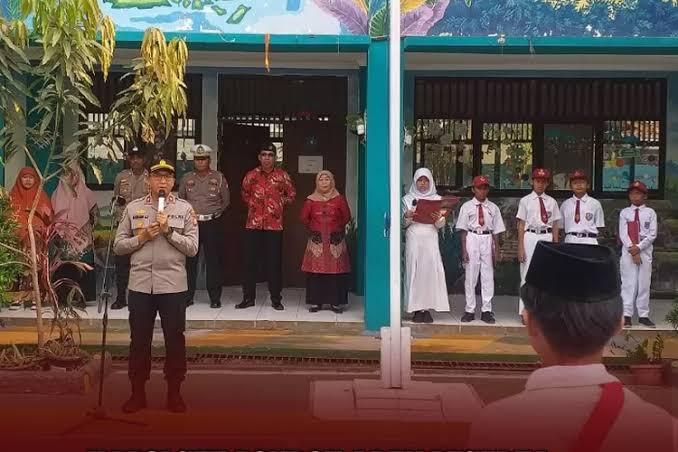 Police Go To School Program Polsek Pondok Aren dan Polres Tangsel! Cegah Bullying?