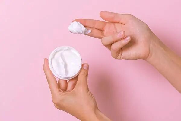 7 Rekomendasi Brand Skincare High End agar Kulit Sehat Bersinar