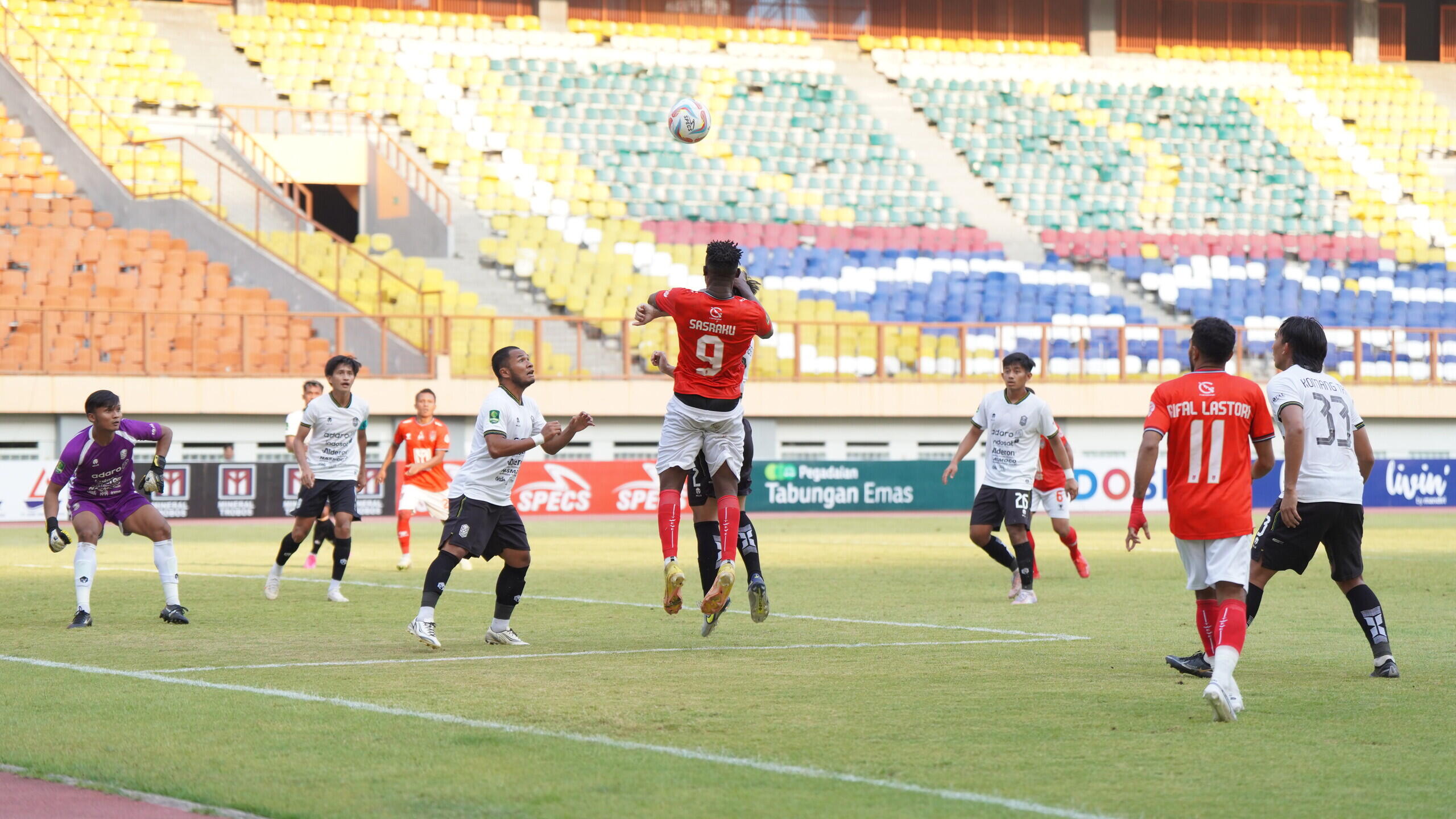 Liga 2: Ketinggalan 0-1, Bermain dengan 10 Pemain, Malut United Mampu Menang 2-1