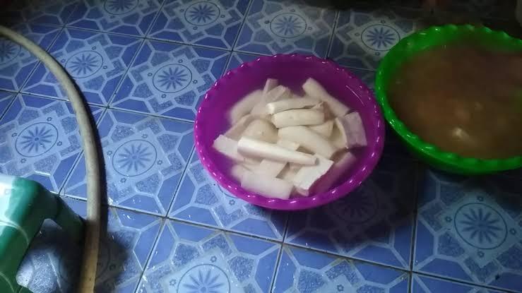 Meraup Manfaat dari Pembuatan Comro: Olahraga Sekaligus Melatih Kesabaran, Yuk Simak!