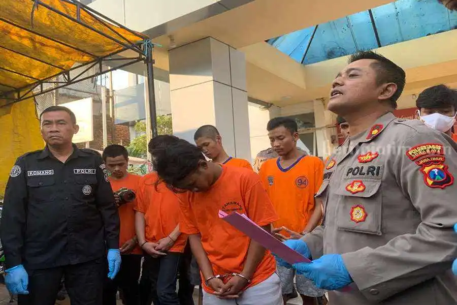 Ketua Gangster Surabaya Dirilis oleh Polisi, Ungkap Aksi Tawuran dan Konten Online