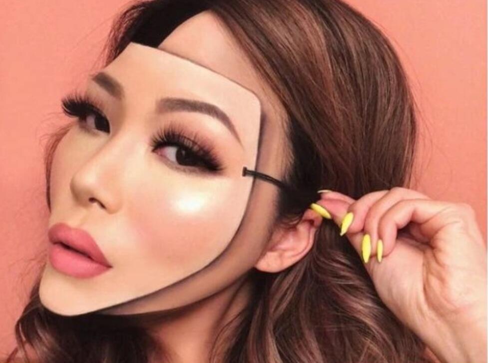 7 Make-Up buatan Artis ini Akan Mengubah Cara Pandangmu Terhadap Dunia Makeup