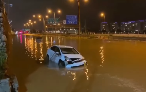 ISRAEL Dilanda Badai dan Banjir Bandang, Netizen Kaitkan Dengan AZAB! Masuk Akalkah?