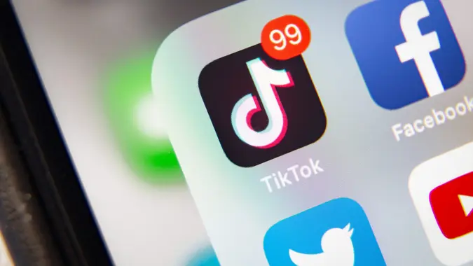 Mengubah Hobi Menjadi Sumber Penghasilan di Tiktok