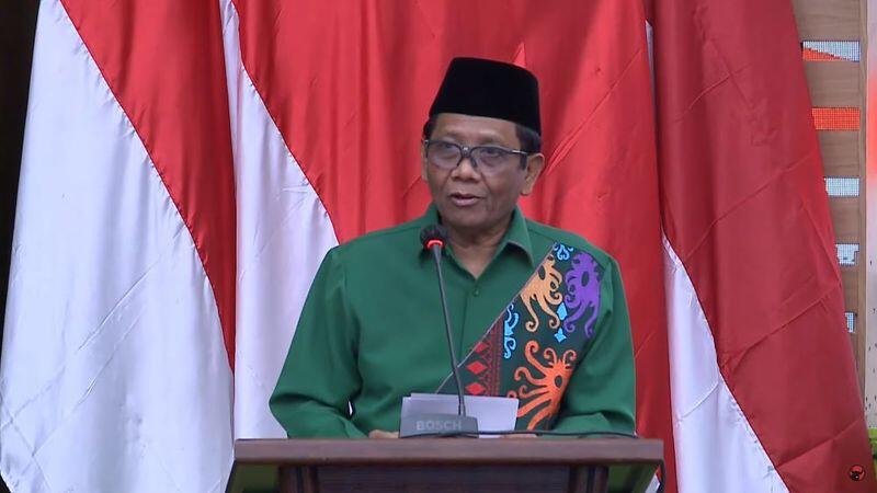 Alasan Megawati Pilih Mahfud MD sebagai Bacawapres Ganjar