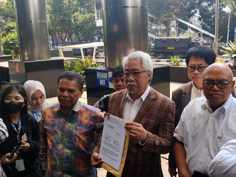 Ketua MK Dilaporkan ke KPK Terkait Dugaan Nepotisme