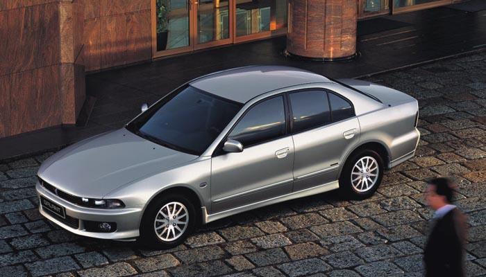 Siapa yang Kangen sama Mitsubishi Galant Hiu?
