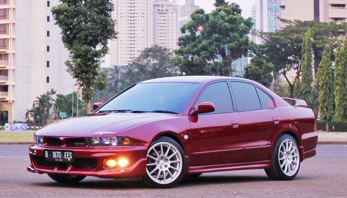 Siapa yang Kangen sama Mitsubishi Galant Hiu?