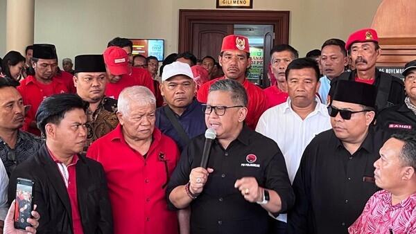 Hasto Ngaku Terima Telepon dari Airlangga soal Gibran Digolkarkan