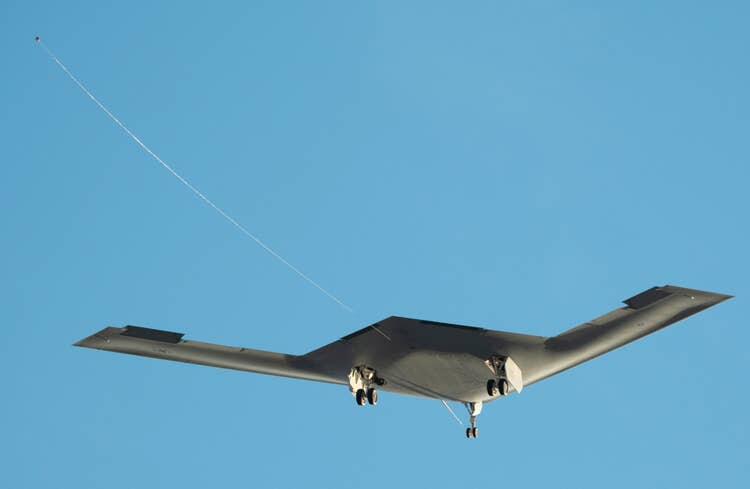 Tanpa Seremoni dan Mengundang Peliputan Media, B-21 Raider Sukses Terbang Perdana