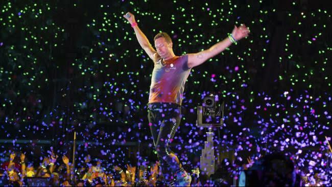 5 Kebobrokan Konser Coldplay, dari Gate Jebol hingga Ricuh Ojek Online!