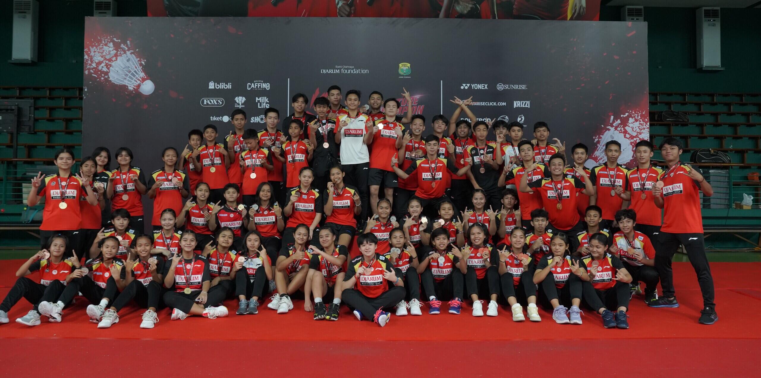 PB Djarum Raih Gelar Juara Umum Polytron Gubernur Cup 2023