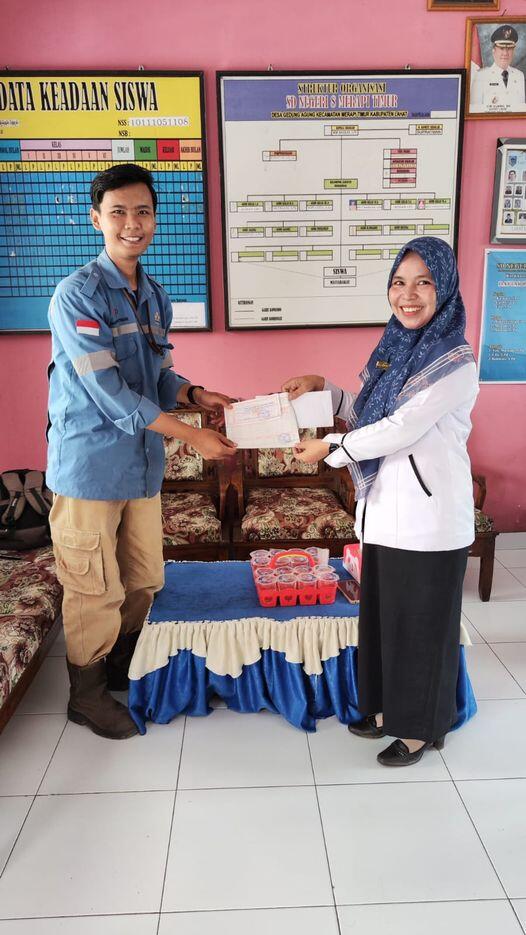 PT Banjarsari Pribumi Memberikan Insentif kepada Tenaga Pendidik Honorer
