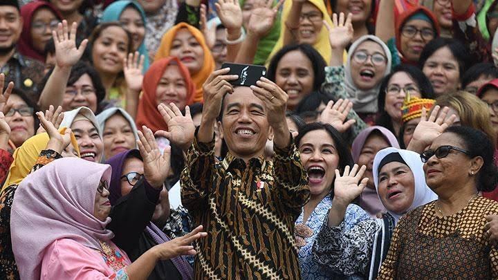 Ganjar Kritik Pedas Soal Pembangunan Maritim, Jokowi: Mengelola Laut Itu Kompleks