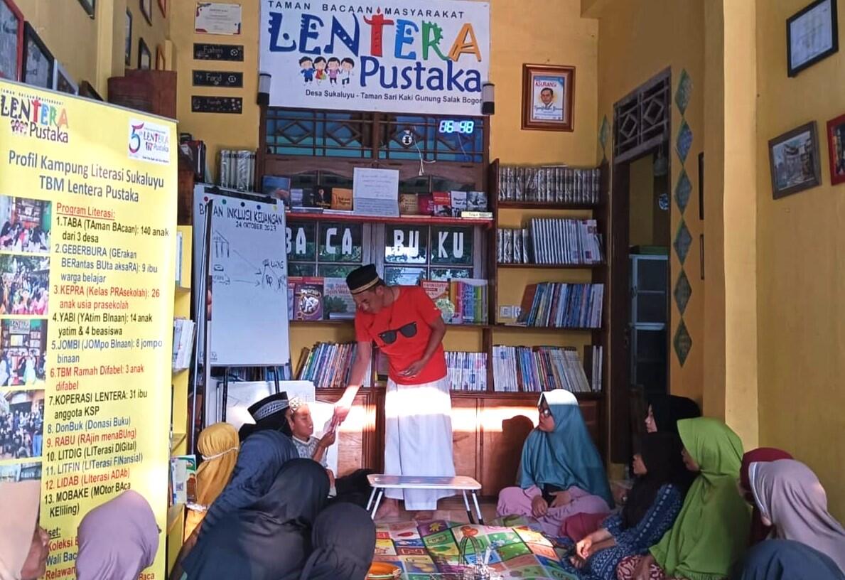 Bersikap Lemah Lembut di Taman Bacaan, Apa Untungnya?