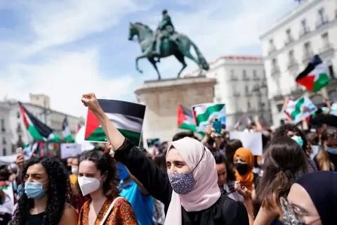 Berdiri Bersama Palestina, Kalian Tak Sendirian! Berikan Bantuanmu Cara Apapun!