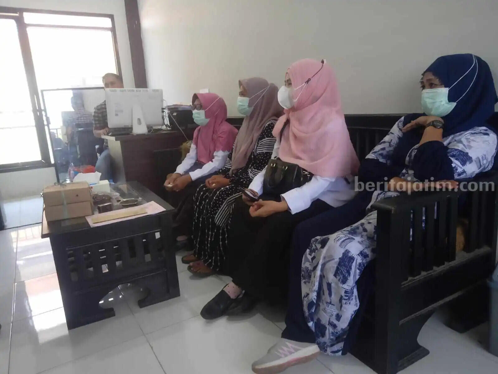 Kepala Sekolah di Sampang Ajak Cek In Guru