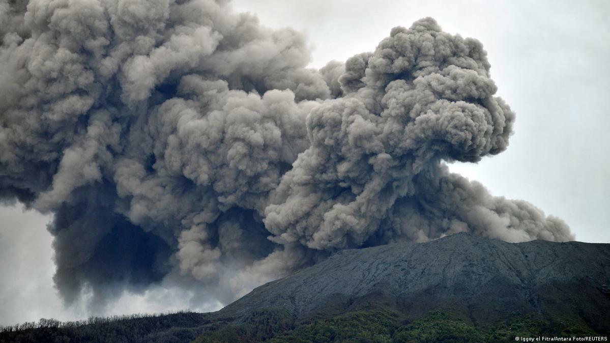 Tentara Israel Ejek Korban Erupsi Gunung Marapi, Netizen Indonesia Ngamuk!