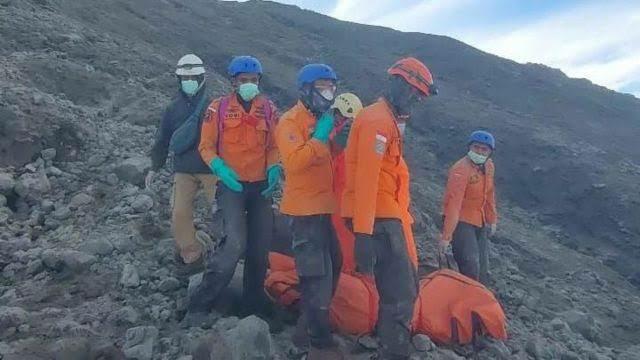 Tentara Israel Ejek Korban Erupsi Gunung Marapi, Netizen Indonesia Ngamuk!