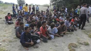 Pengungsi Rohingya Dikeroyok Warga Hingga Babak Belur! Apa Sebabnya?