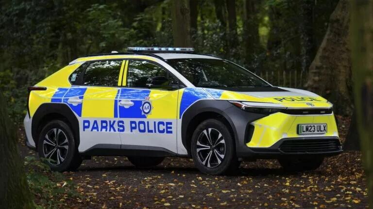 Toyota bZ4X Dipilih Jadi Mobil Patroli Baru Polisi Taman di London