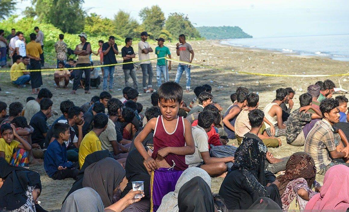 Pengungsi Rohingya BAB Sembarangan, Warga Pidie Aceh Ngamuk!