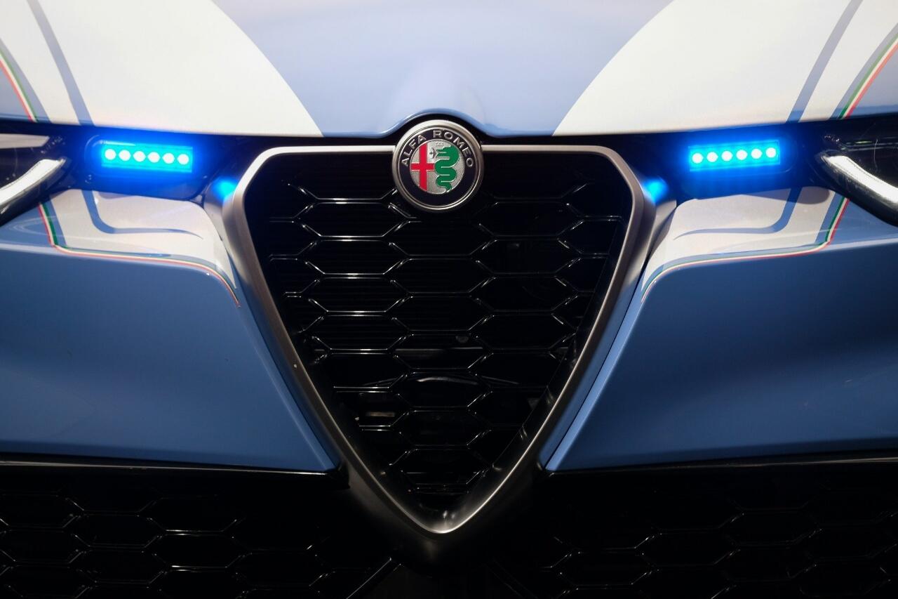 Alfa Romeo Tonale: Dipilih Menjadi Mobil Patroli Baru Polisi Italia