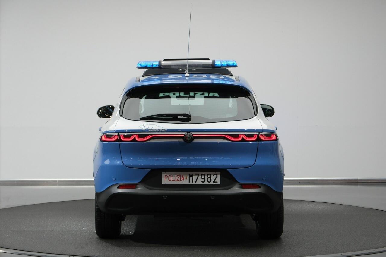 Alfa Romeo Tonale: Dipilih Menjadi Mobil Patroli Baru Polisi Italia