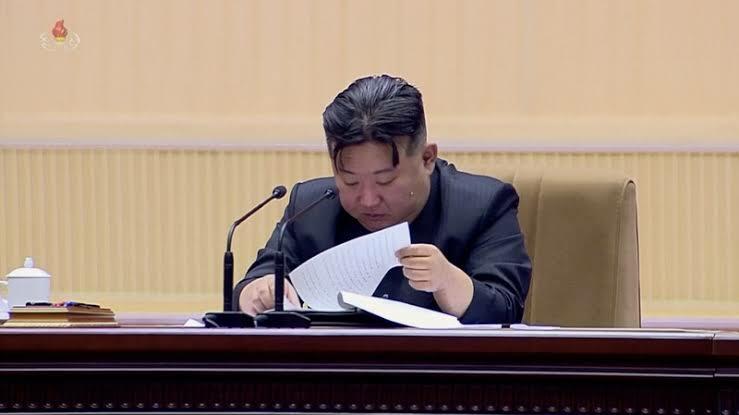 Kim Jong-un Nangis di Hadapan Rakyatnya, Apa Penyebabnya?